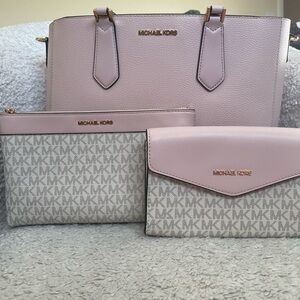 Michael Kors Pink and Cream Women's Bag Set